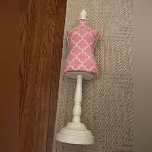 Pink & White Mini Form Statue/Home Accent/Home Decoration